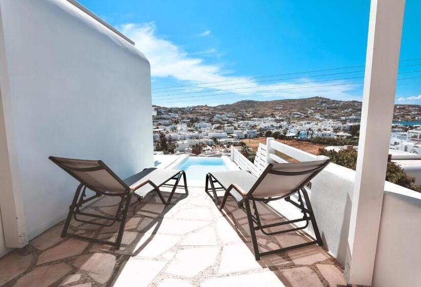 Люкс Вид на Море, Deliades