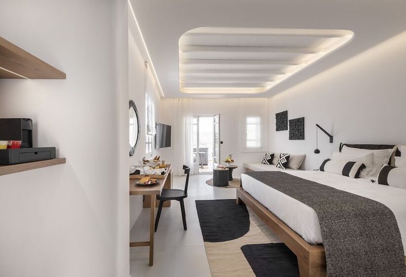 Полулюкс Вид на Море, Deliades