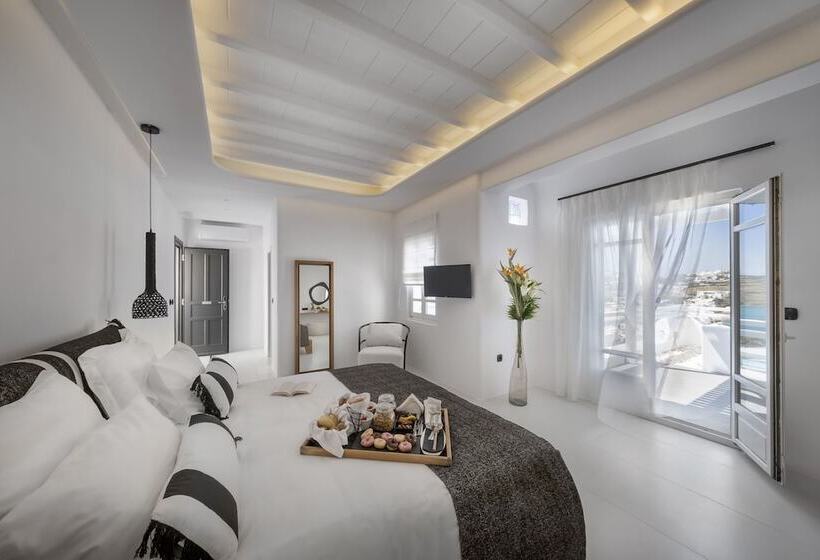 Полулюкс Вид на Море, Deliades