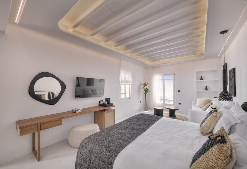 Полулюкс Вид на Море, Deliades