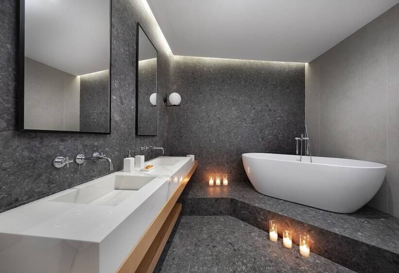 Люкс Вид на Море, Deliades