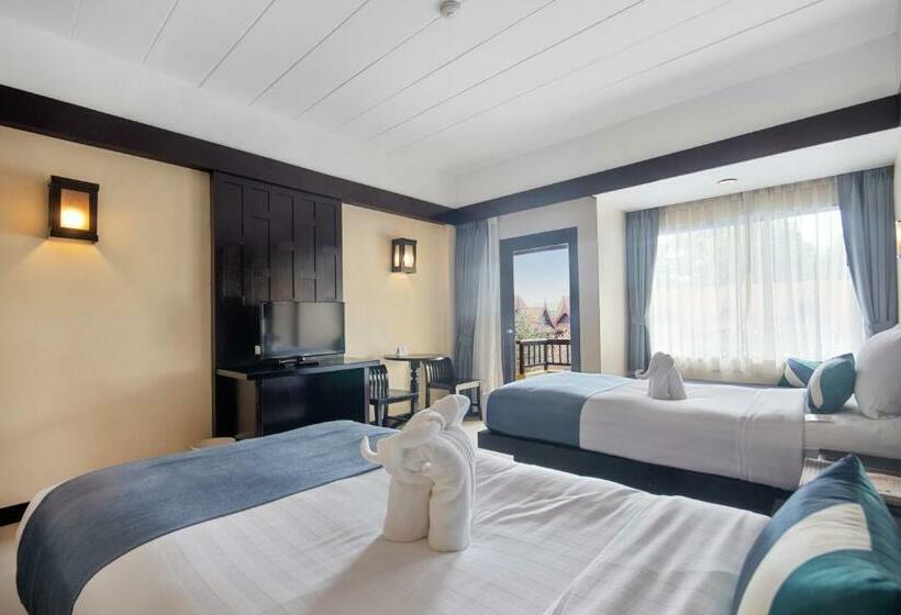 اتاق سوپریور با چشم‌انداز استخر, Diamond Cottage Resort & Spa