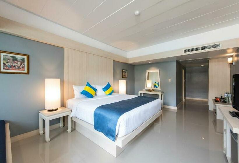 اتاق سوپریور با چشم‌انداز استخر, Diamond Cottage Resort & Spa