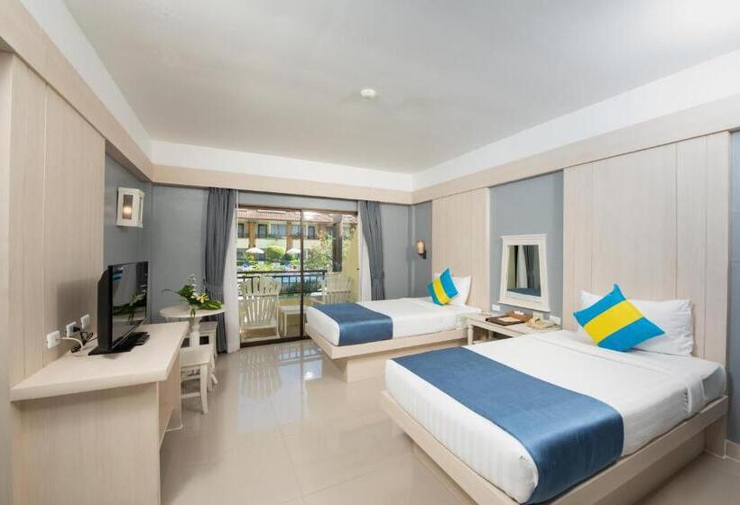 اتاق سوپریور با چشم‌انداز استخر, Diamond Cottage Resort & Spa