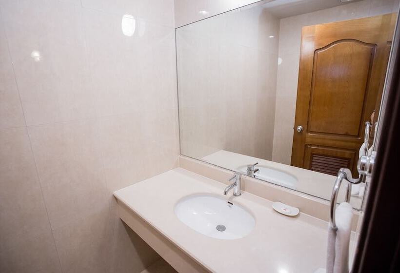 سوییت خانوادگی, Jiuwu