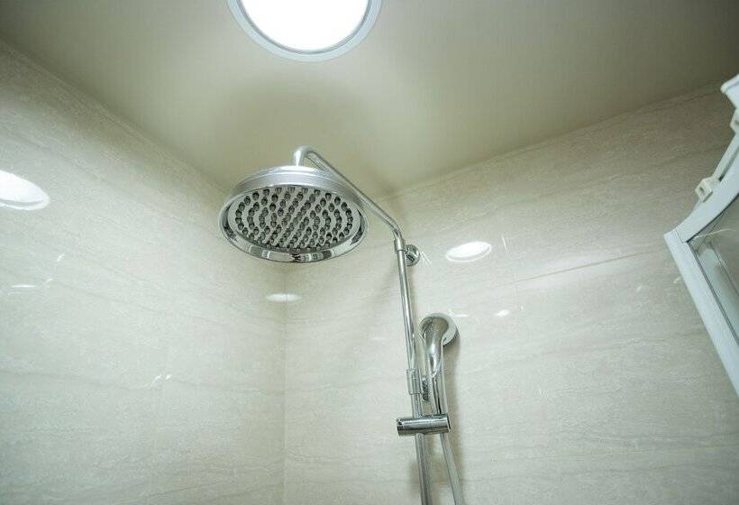 سوییت سوپریور, Jiuwu