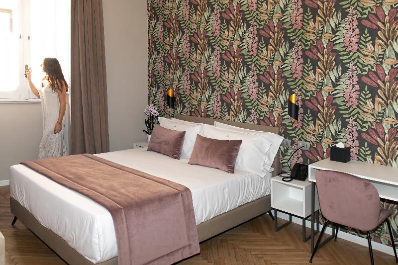 اتاق استاندارد چهار تخته, Jiuwu