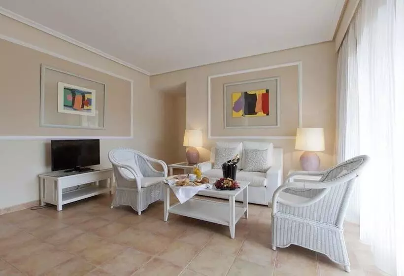 سوییت خانوادگی, Lago Garden Apartsuites & Spa