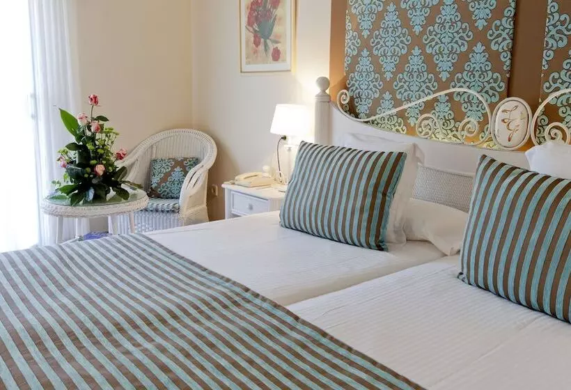 اتاق استاندارد با بالکن, Lago Garden Apartsuites & Spa