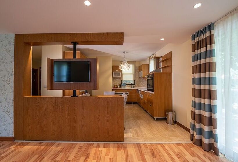 ビラホテル１ベッドルーム, Liberty Lykia