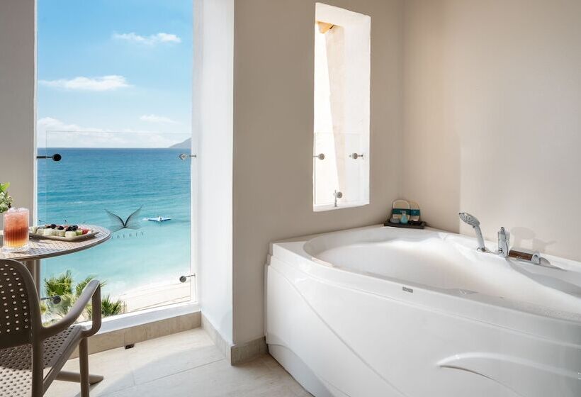 オーシャンビューデラックスルーム, Liberty Lykia