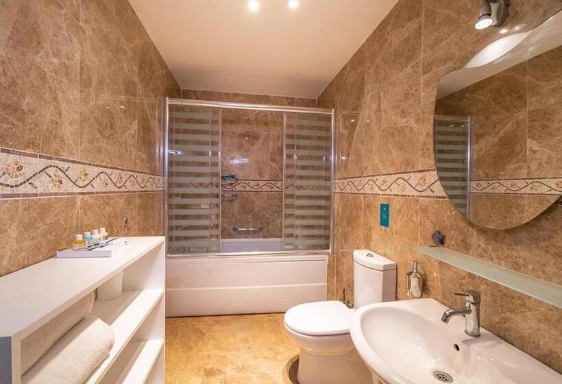 ビラホテル１ベッドルーム, Liberty Lykia