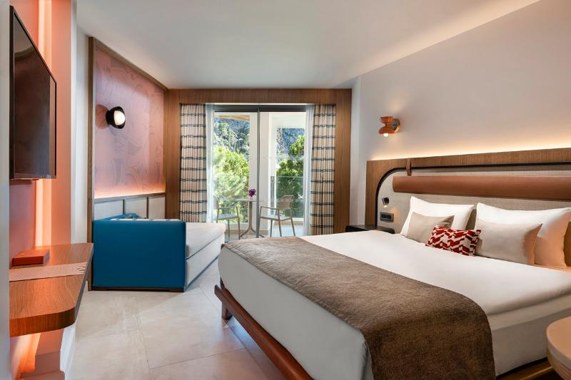 デラックスルーム, Liberty Lykia