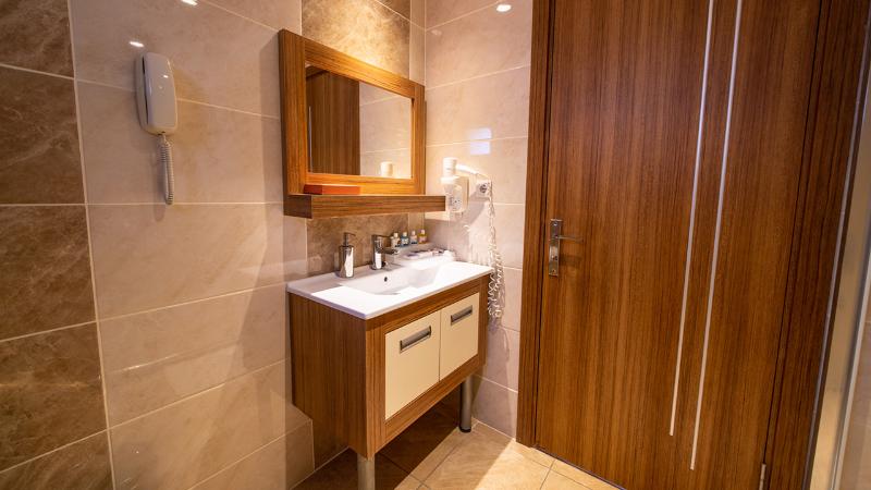 ファミリールーム, Liberty Lykia