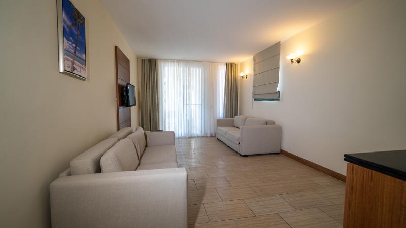 ファミリールーム, Liberty Lykia