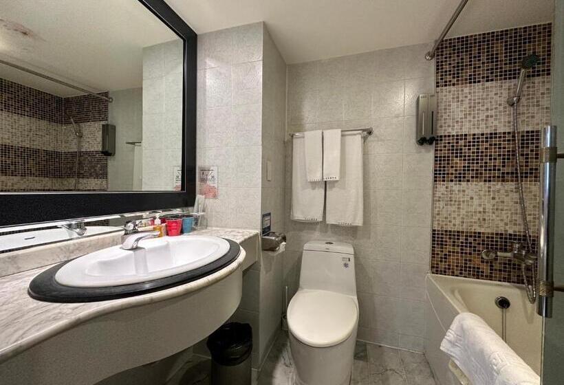 اتاق سوپریور, Link World