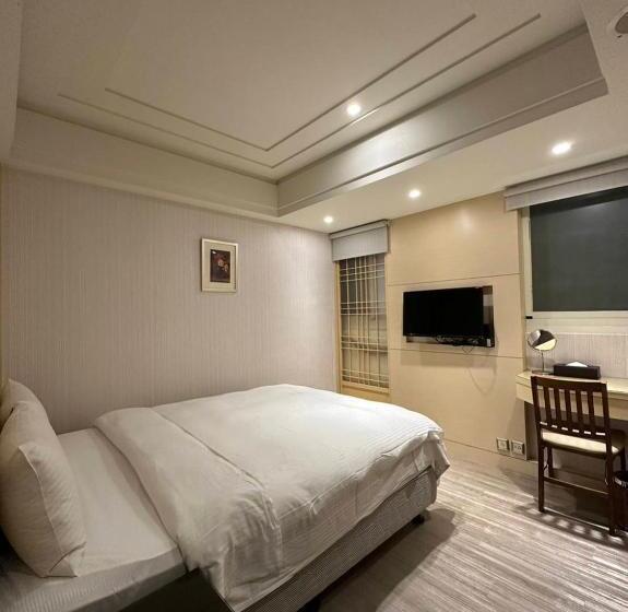 اتاق استاندارد, Link World