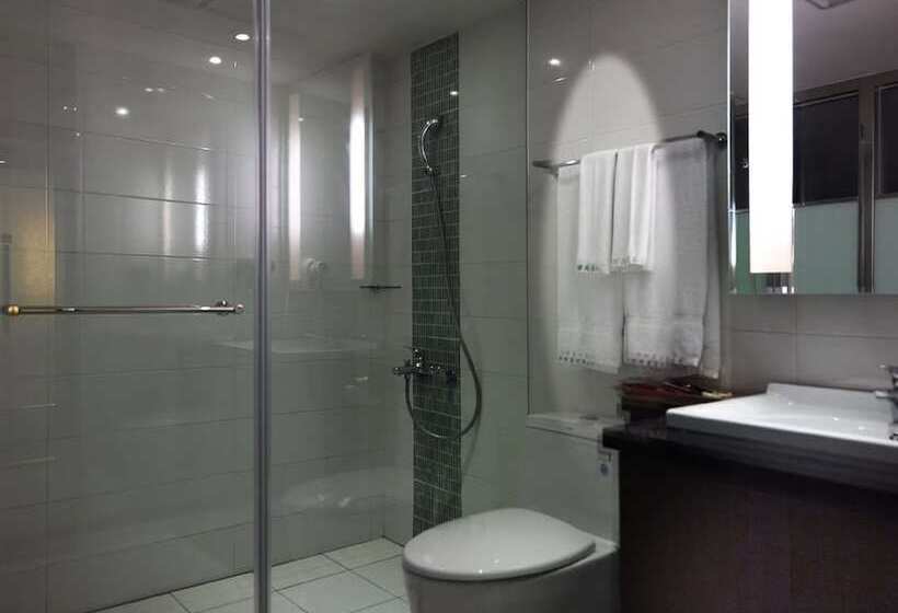 اتاق استاندارد, Link World