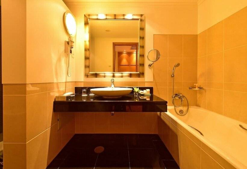 Номер Стандарт Боковой Вид на Море, Pestana Grand Ocean Resort