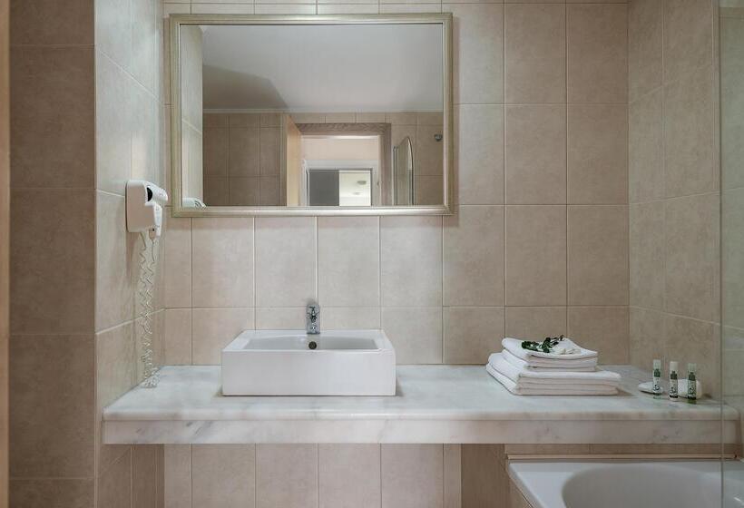 스탠다드 룸, Magda