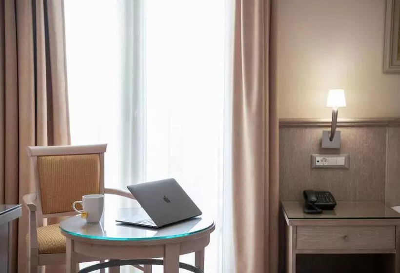 Standard Single Room