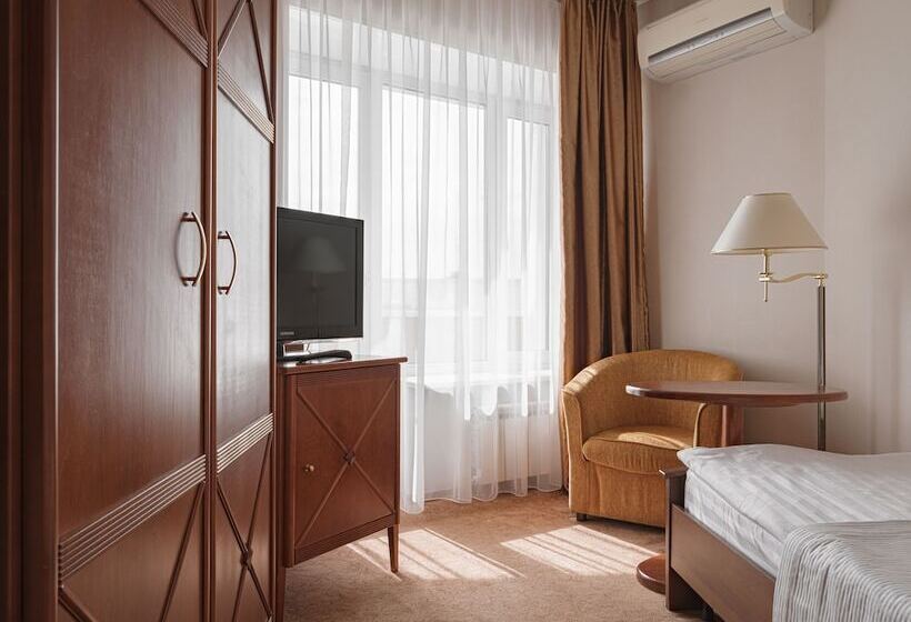 اتاق استاندارد یک نفره, Oktyabrskaya