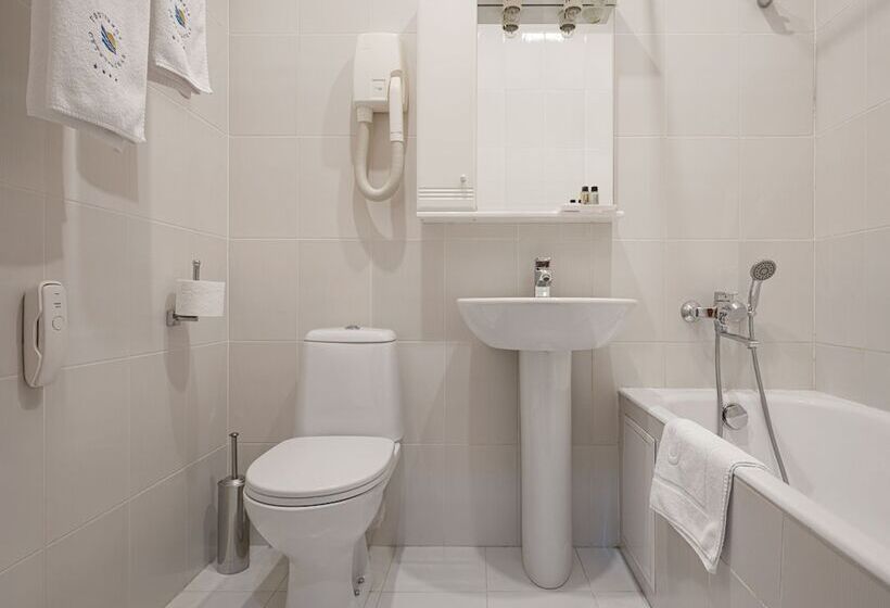 اتاق سوپریور, Oktyabrskaya