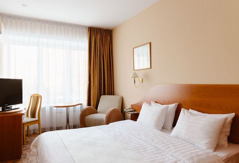 اتاق سوپریور, Oktyabrskaya