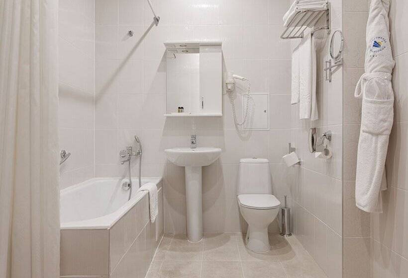 سوئیت راحتی, Oktyabrskaya