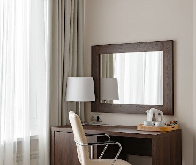 سوییت اجرایی, Oktyabrskaya