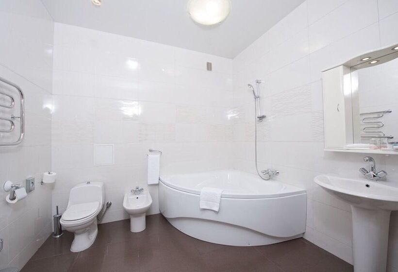 سوییت, Oktyabrskaya