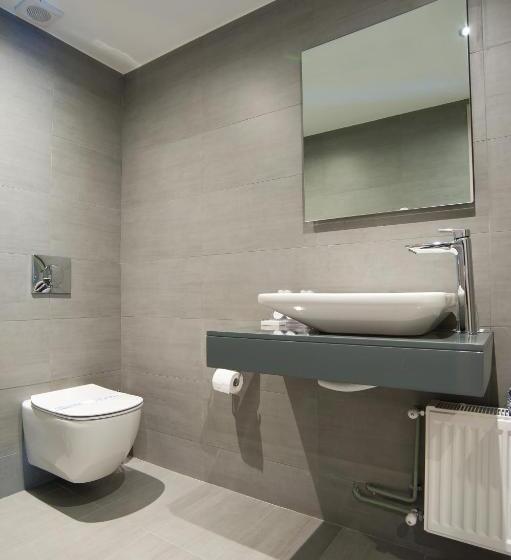 Quarto standart individual, Parnassos Delphi