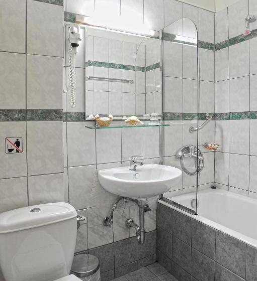 Economy Triple Room, Parnassos Delphi