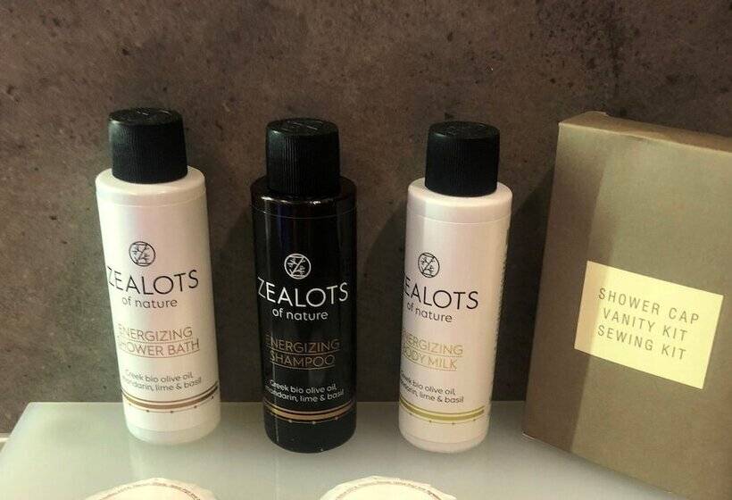 Quarto Triplo Economy, Parnassos Delphi