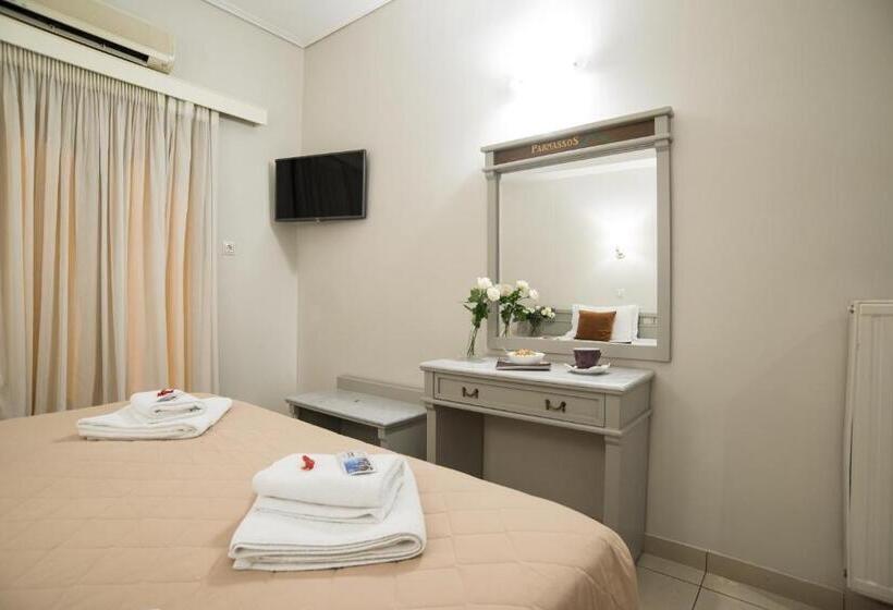 Quarto standart individual, Parnassos Delphi