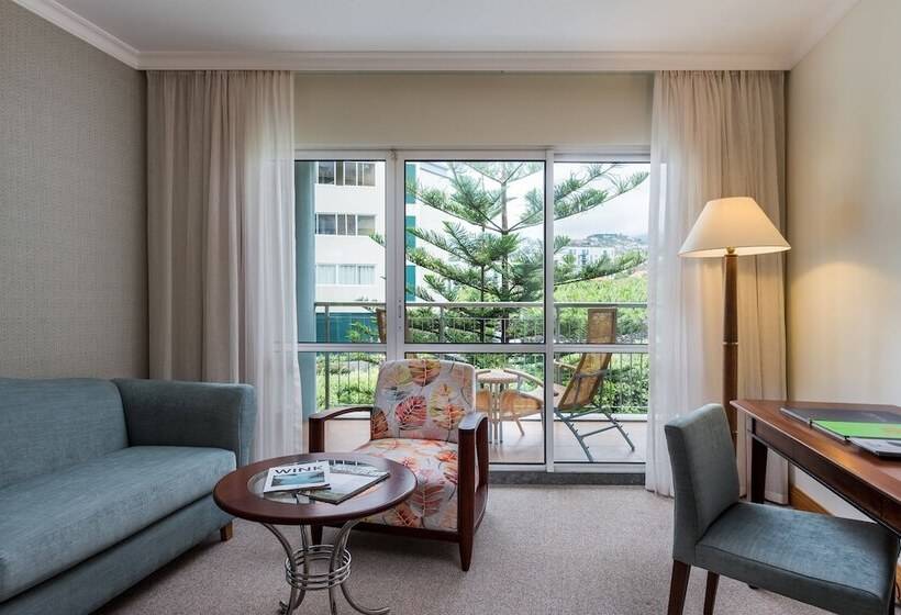 Номер Стандарт Боковой Вид на Море, Pestana Grand Ocean Resort