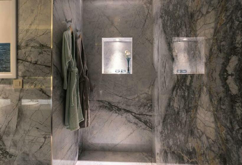 اتاق پرمیوم, Vicenza