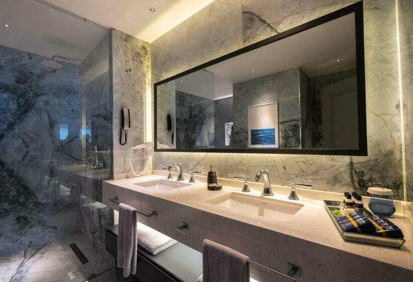 اتاق پرمیوم, Vicenza