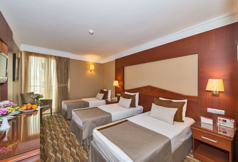 اتاق استاندارد سه نفره, Vicenza