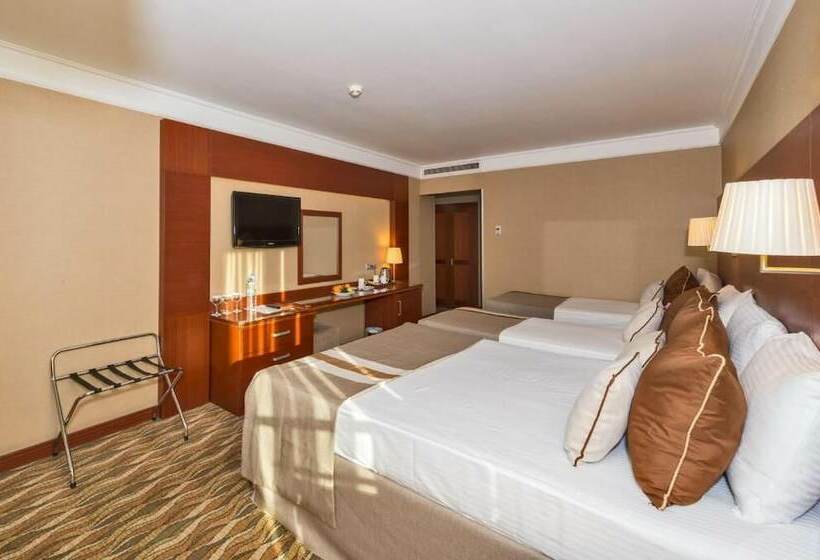 اتاق استاندارد سه نفره, Vicenza