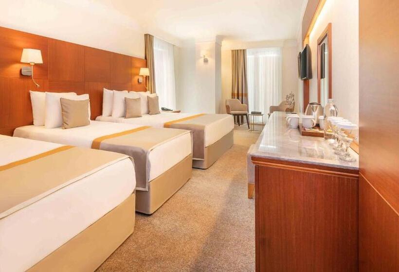 اتاق استاندارد سه نفره, Vicenza