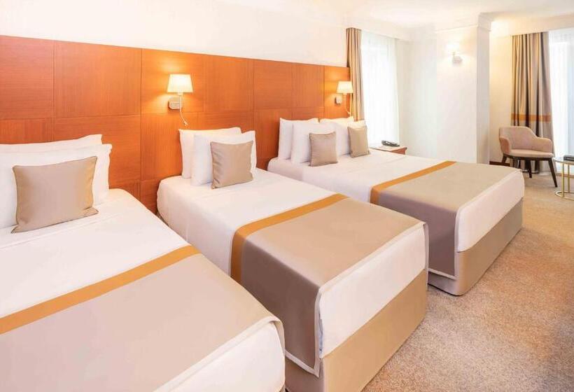 اتاق استاندارد سه نفره, Vicenza