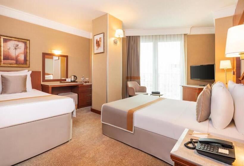 اتاق لوکس, Vicenza