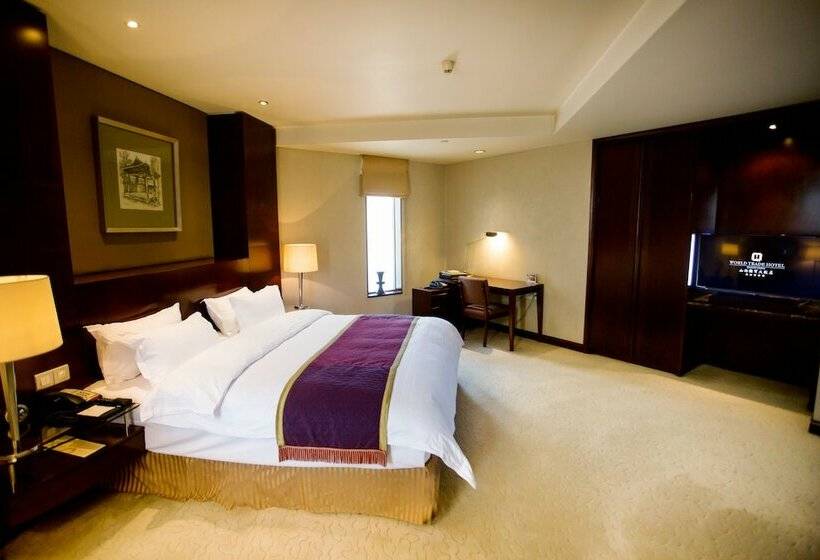 Superior Room, World Trade