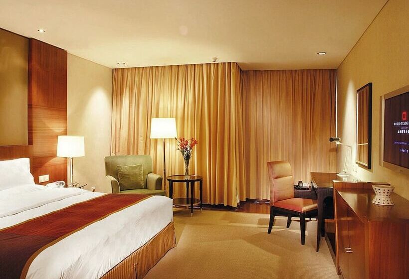 デラックスルーム, World Trade