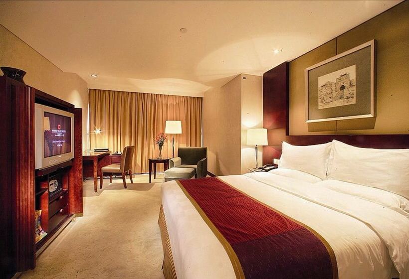 Deluxe Room, World Trade