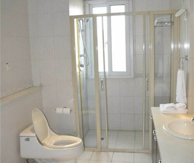 デラックスルーム, World Trade