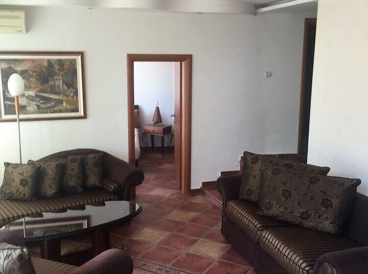 آپارتمان 2 خوابه با چشم‌انداز دریا, Monte Perla Residence