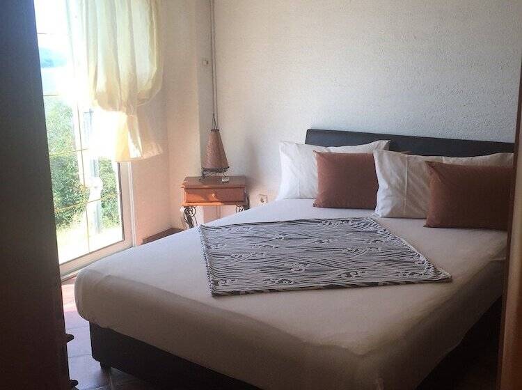 آپارتمان 2 خوابه با چشم‌انداز دریا, Monte Perla Residence