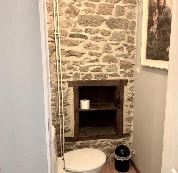 חדר משפחתי, Chambres D'hôtes Du Manoir Du Haut Salmon